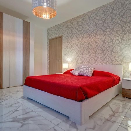 Marvelous 2 Bedroom Apartment By The Sea Qawra Bagian luar foto