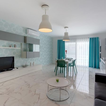 Marvelous 2 Bedroom Apartment By The Sea Qawra Bagian luar foto
