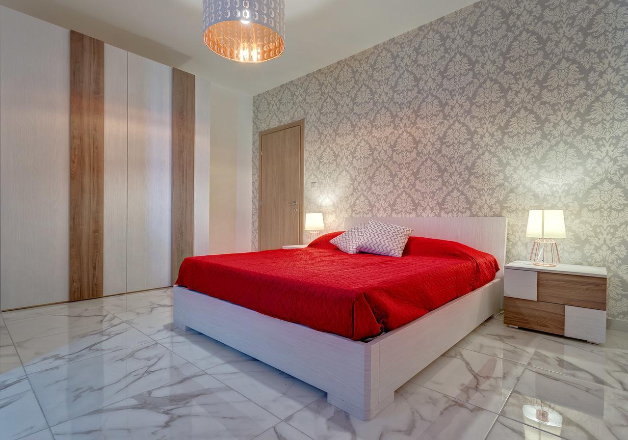 Marvelous 2 Bedroom Apartment By The Sea Qawra Bagian luar foto